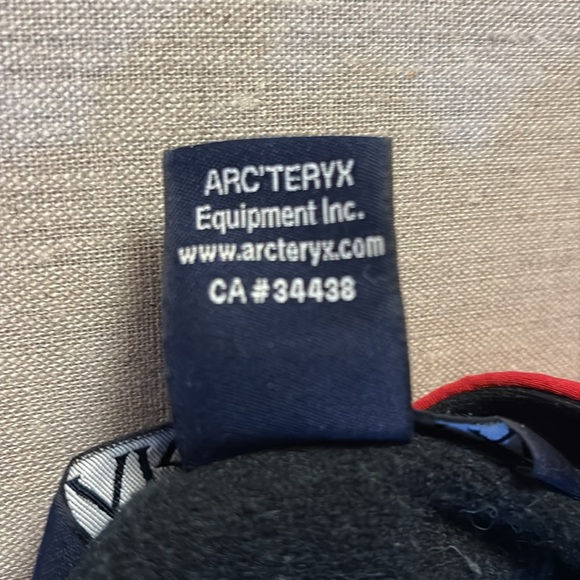 Arc'teryx Red Jacket Men’s Size S - Picture 11 of 12